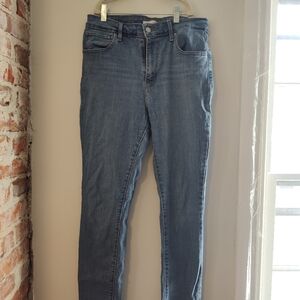 Levis 721 High Rise Skinny Jean